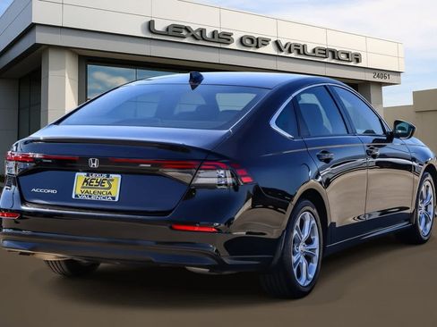Used 2023 Honda Accord LX image 4