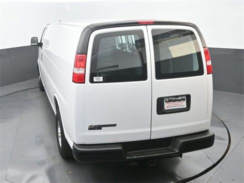 Used 2023 Chevrolet Express 2500 Extended image 25