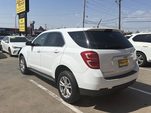 Used 2017 Chevrolet Equinox LS AWD/4WD image 7