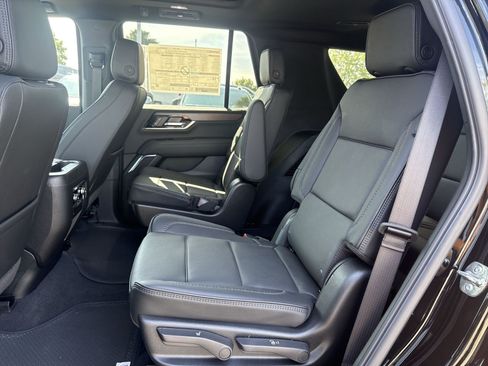 New 2026 GMC Yukon Denali w/ Sun & Power Step Package AWD/4WD image 22