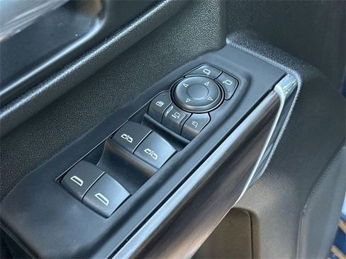 Used 2023 GMC Sierra 2500 SLT w/ SLT Convenience Package image 22