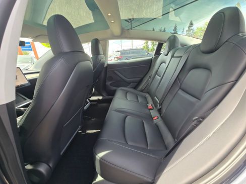 Used 2023 Tesla Model 3 Standard Range RWD image 18