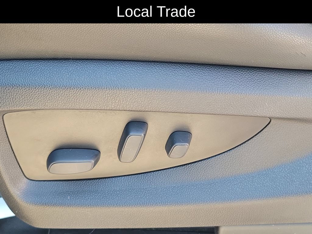Used 2018 Chevrolet Silverado 1500 LTZ Z71 w/ LTZ Plus Package AWD/4WD image 9