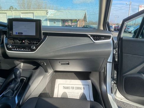 Used 2024 Toyota Corolla LE image 28