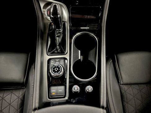 Used 2018 Nissan Maxima Platinum image 37