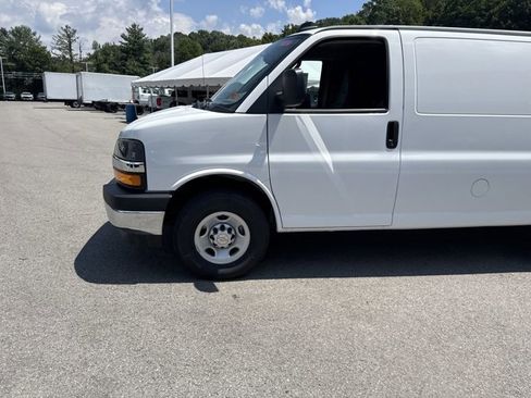 New 2025 Chevrolet Express 2500 w/ Driver Convenience Package RWD image 9