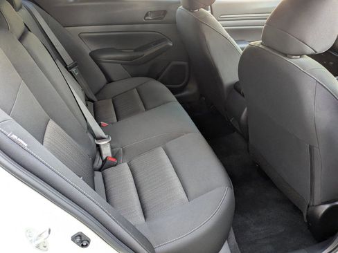 Certified 2025 Nissan Altima 2.5 S FWD image 18