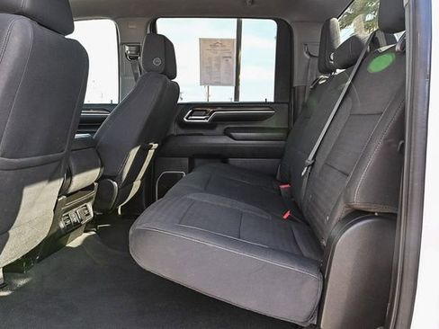 Used 2024 Chevrolet Silverado 2500 LT image 18