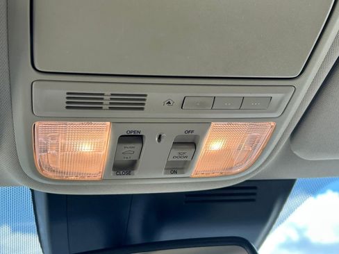 Used 2018 Honda CR-V EX-L image 18