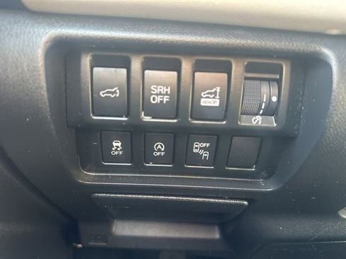 Used 2022 Subaru Forester Limited AWD/4WD image 20