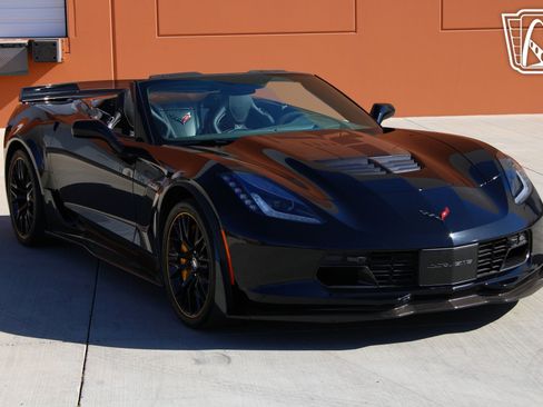 Used 2016 Chevrolet Corvette Z06 w/ C7.r Special Edition image 11