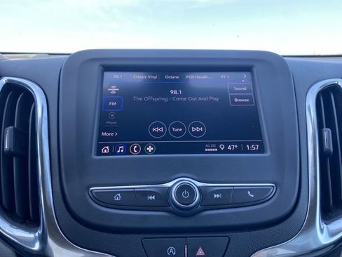 Used 2024 Chevrolet Equinox LT image 28