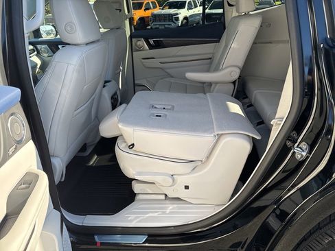 New 2026 Buick Enclave Avenir w/ Super Cruise Package AWD/4WD image 57