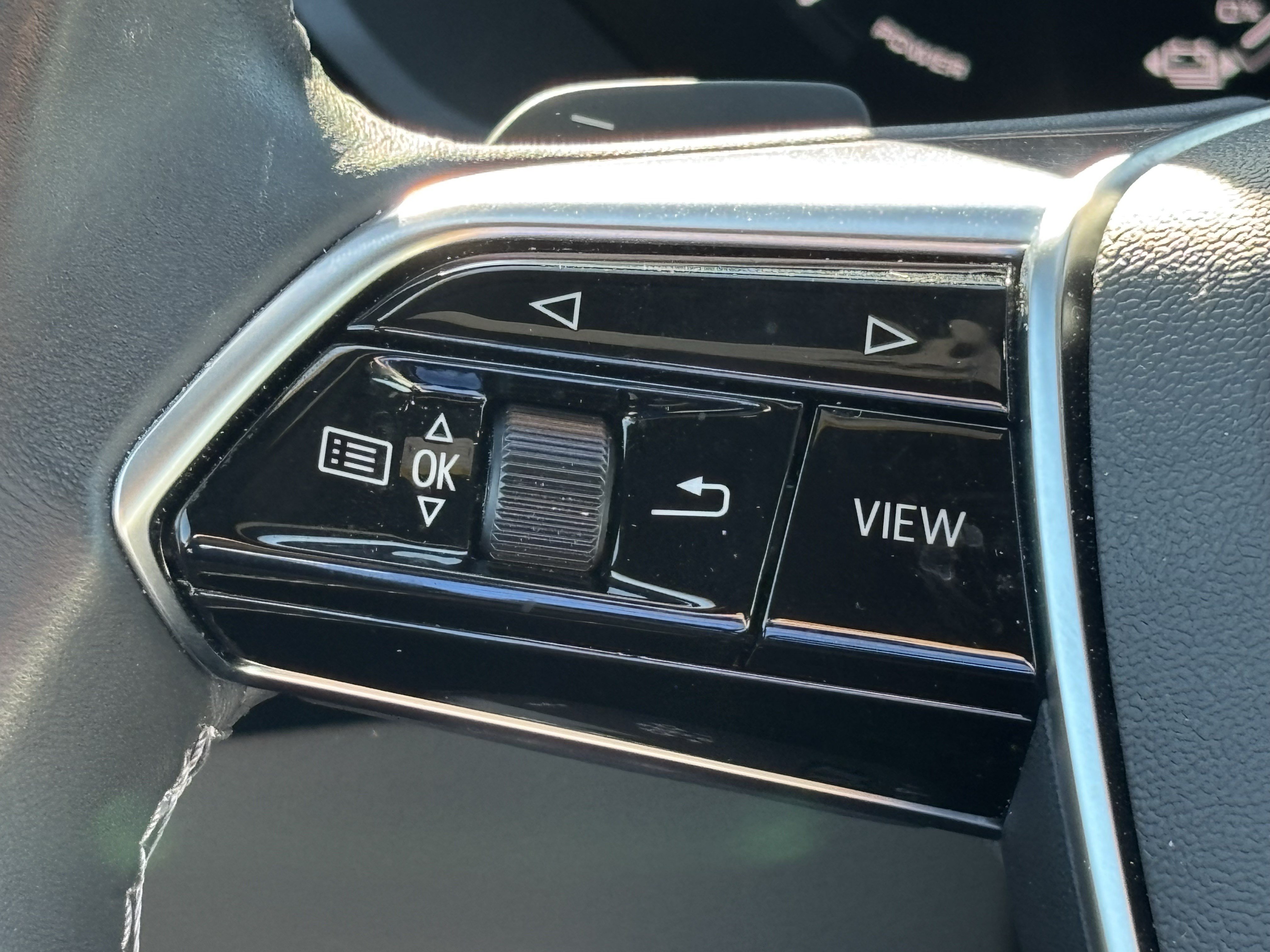 Used 2024 Audi Q8 e-tron Prestige w/ Prestige Package AWD/4WD image 21