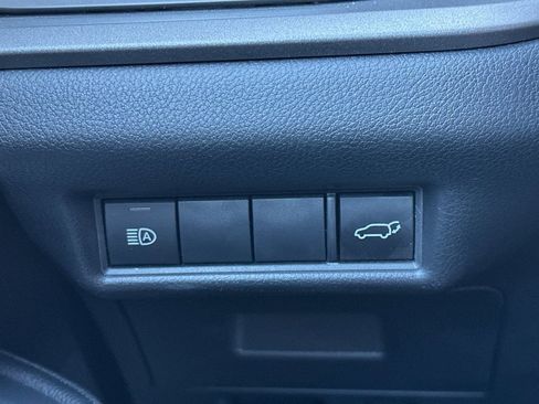 Used 2025 Toyota Grand Highlander AWD image 32