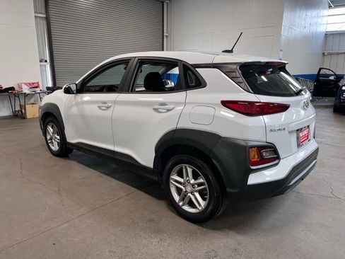 Used 2019 Hyundai Kona SE w/ Cargo Package image 5