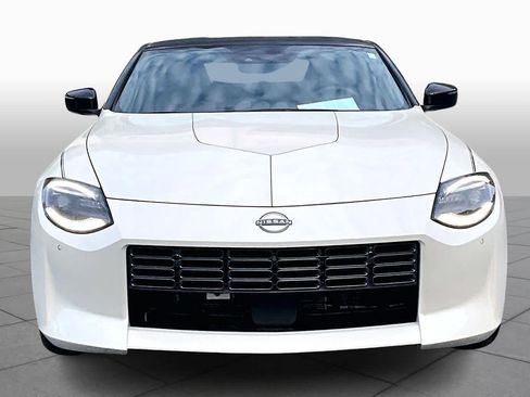 Used 2026 Nissan Z Performance w/ Floor Mat Package image 4