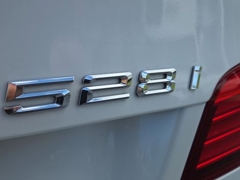 Used 2016 BMW 528i xDrive Sedan image 19