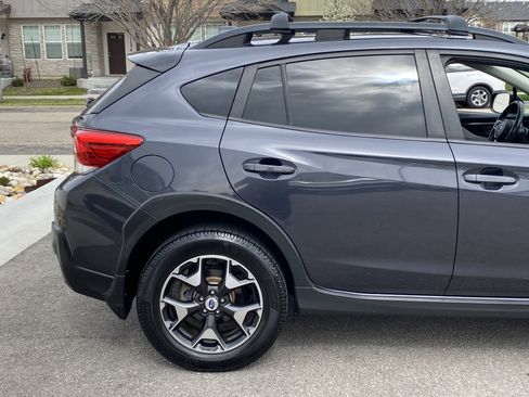 Used 2018 Subaru Crosstrek 2.0i Premium w/ Moonroof Package image 6