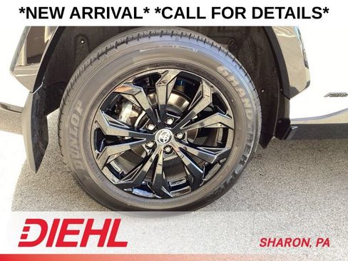 Used 2023 Toyota RAV4 XSE AWD/4WD image 11