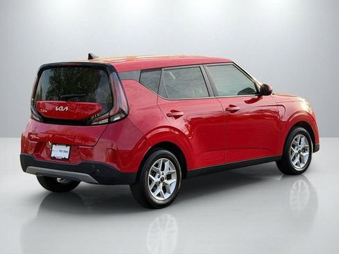 Certified 2024 Kia Soul LX w/ Option Group 015 FWD image 7