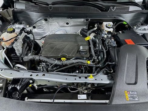 Used 2024 Chevrolet Trax LS w/ LS Convenience Package image 23