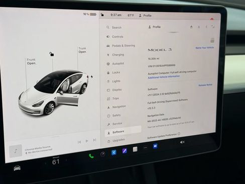Used 2023 Tesla Model 3 Standard Range RWD image 15