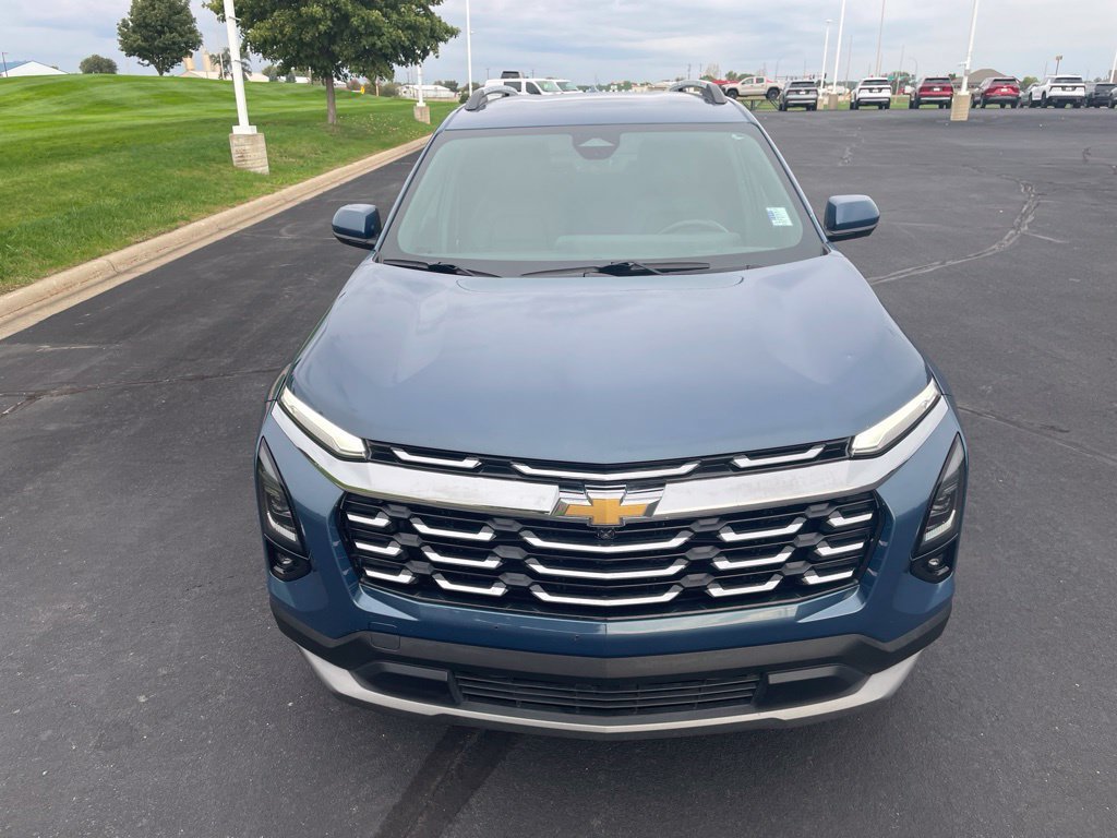 Used 2025 Chevrolet Equinox LT w/ Convenience Package II AWD/4WD image 8