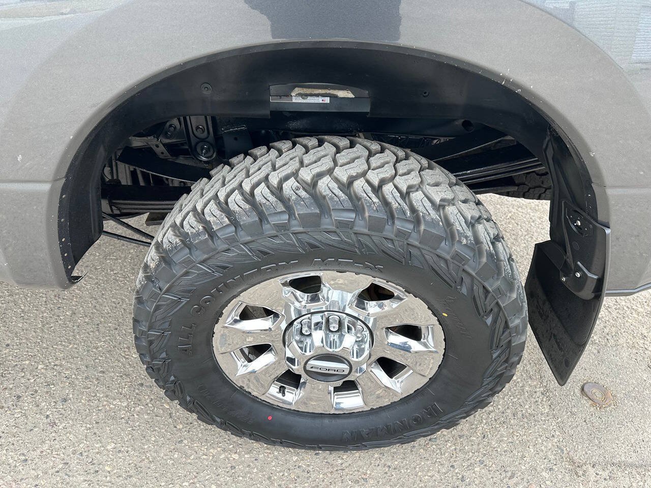 Used 2017 Ford F250 Lariat w/ FX4 Off-Road Package AWD/4WD image 12