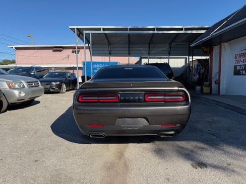 Used 2020 Dodge Challenger R/T image 5