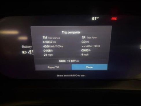 Used 2023 Volvo XC40 Recharge Ultimate AWD/4WD image 4