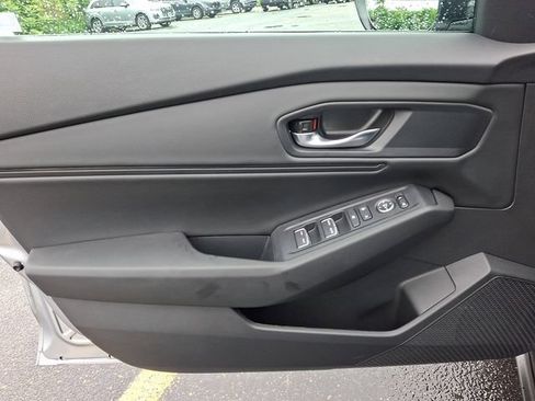 Certified 2025 Honda Accord SE image 12