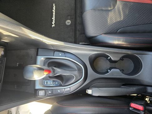 Used 2020 Hyundai Veloster Turbo image 19