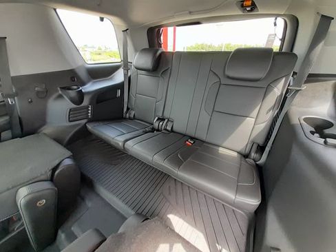 Used 2018 GMC Yukon SLT w/ Open Road Package AWD/4WD image 48