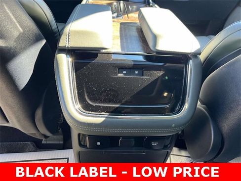 Used 2022 Lincoln Navigator L Black Label image 19