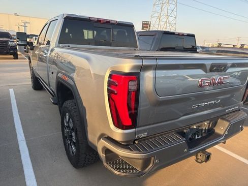 Used 2024 GMC Sierra 2500 Denali w/ Denali Reserve Package image 4