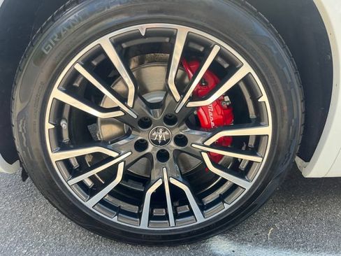 Used 2023 Maserati Grecale GT AWD/4WD image 9