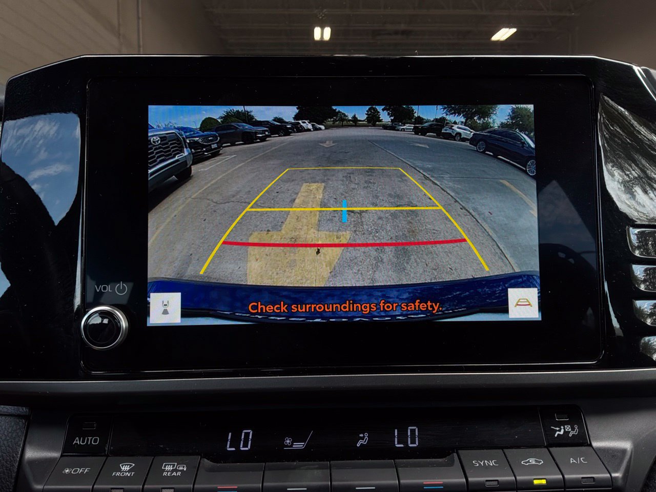 Used 2026 Toyota Camry SE FWD image 33