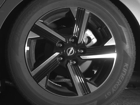 Used 2025 Nissan Sentra SV image 14