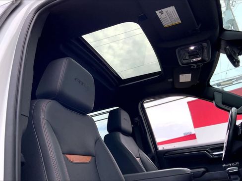 Used 2023 GMC Sierra 1500 AT4 w/ AT4 Premium Package image 31