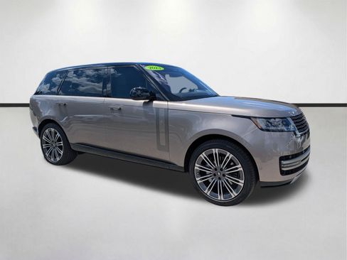 Used 2023 Land Rover Range Rover Long Wheelbase SE AWD/4WD image 2