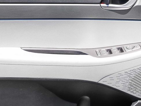 Used 2024 Hyundai Palisade SEL FWD image 20