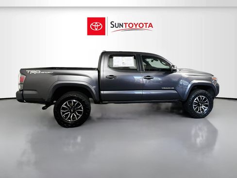 Used 2021 Toyota Tacoma TRD Sport RWD image 2