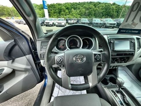 Used 2014 Toyota Tacoma 4x4 Double Cab w/ TRD Sport Package image 13