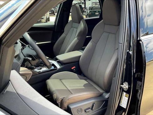 New 2025 Audi Q5 Premium Plus image 9