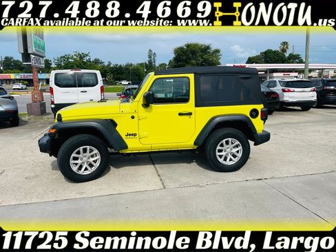 Used 2023 Jeep Wrangler Sport AWD/4WD image 4