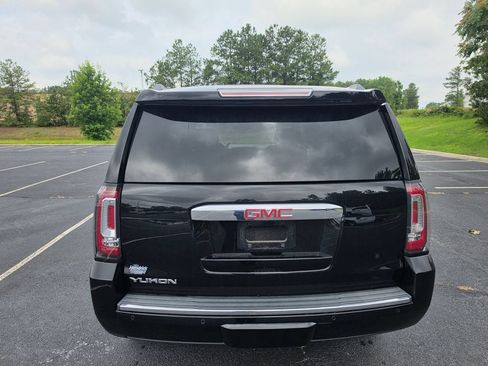 Used 2015 GMC Yukon Denali w/ Premium Package AWD/4WD image 5