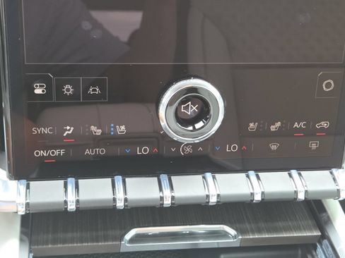 New 2026 GMC Acadia Denali w/ Super Cruise Package FWD image 34