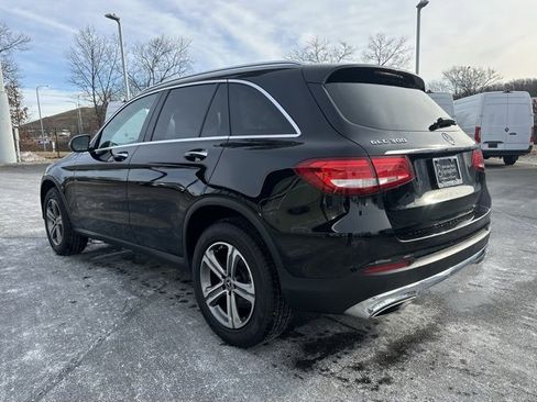 Used 2019 Mercedes-Benz GLC 300 4MATIC image 4