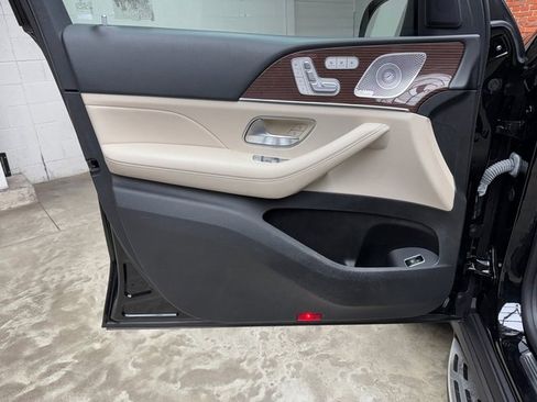 Certified 2023 Mercedes-Benz GLS 450 4MATIC image 10